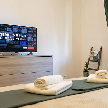 Apartman Pearl ✰✰✰✰✰ A 100 Metri Dal Arona